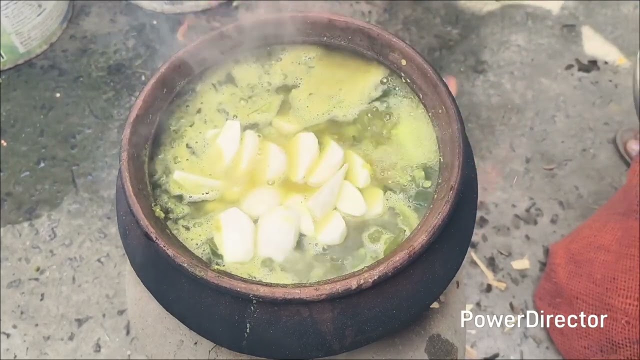 পুঁই শাক রান্না রেসিপি। কচু দিয়ে পুঁই শাক রান্না রেসিপি।village boy kajal।