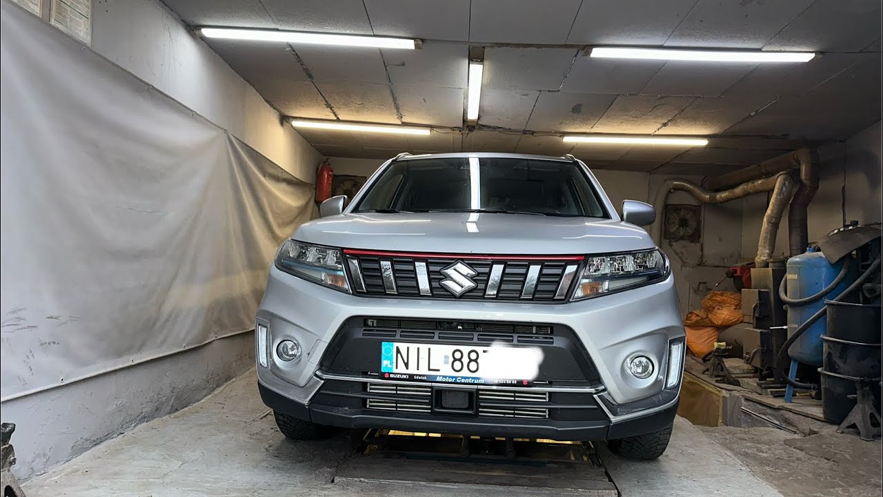 Suzuki Vitara 2024 konserwacja podwozia woskiem bezbarwnym Dinitrol High Performance WAX