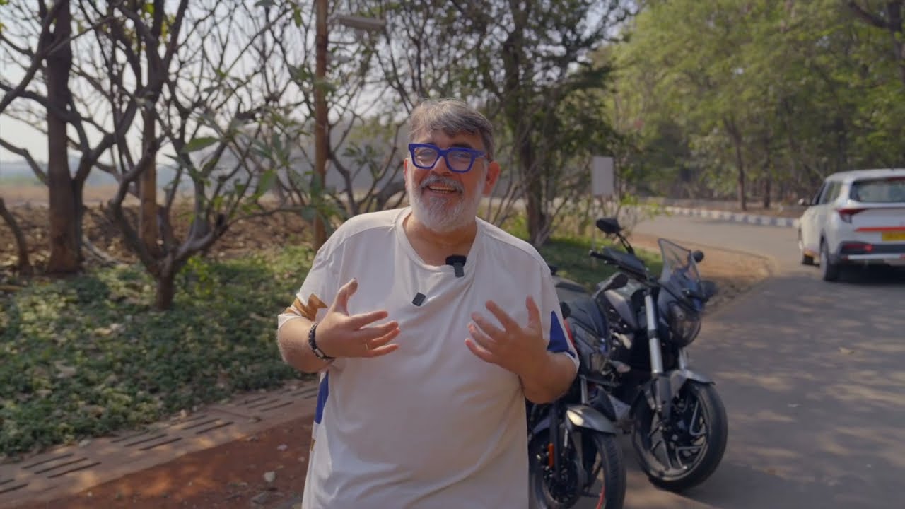 Primer contacto en la India con la gama pulsar y Dominar de Bajaj