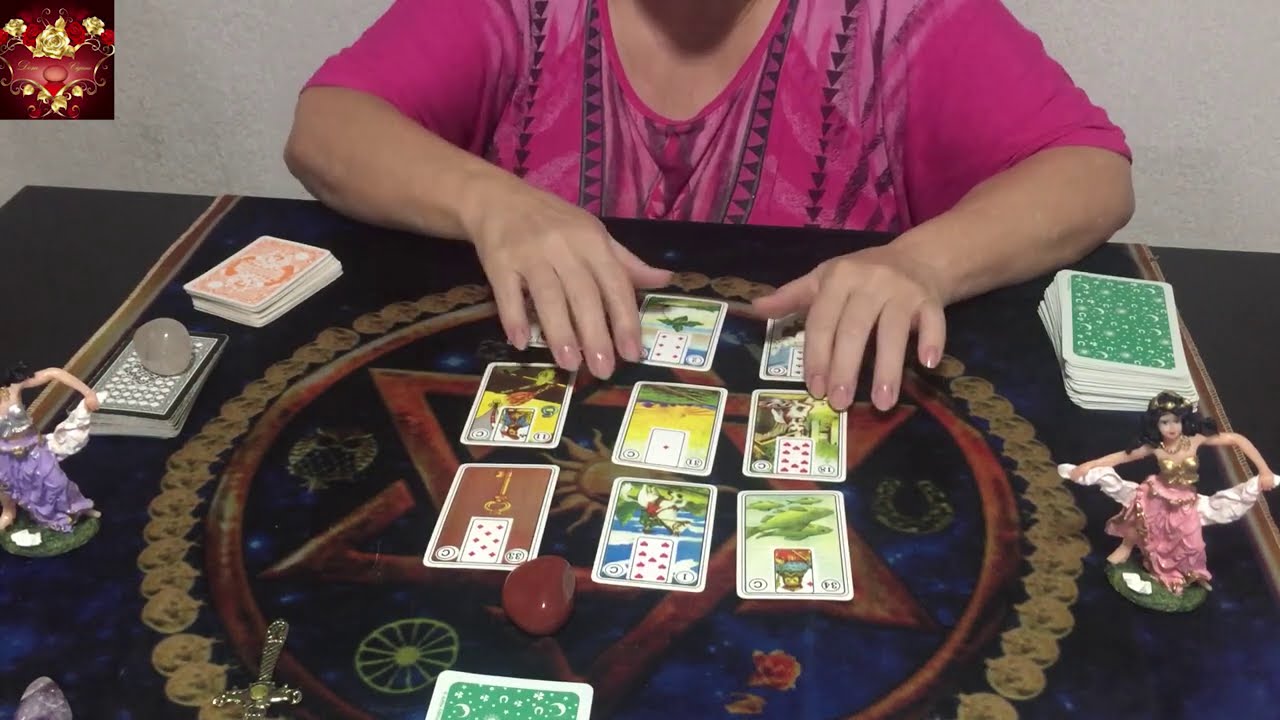 Ele (ela) está com outro ou outra...  Ainda tenho chance? Baralho Cigano responde