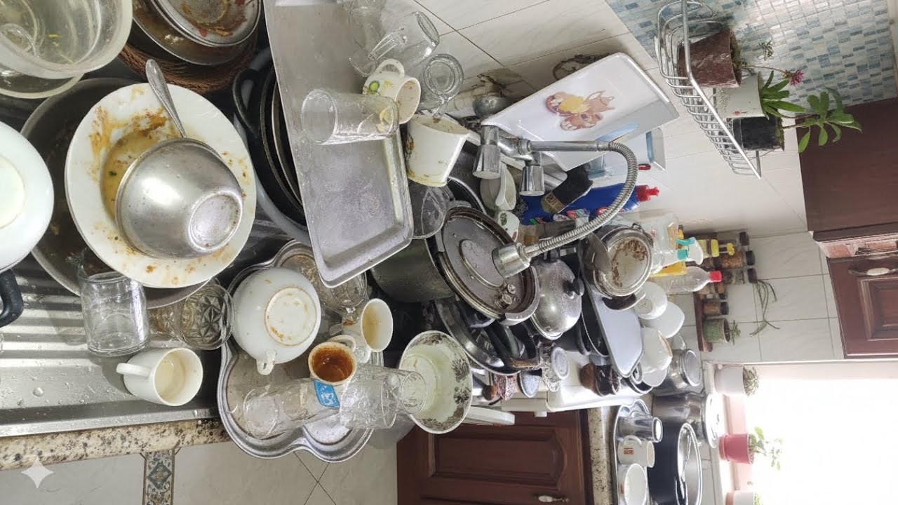 Relaxing Dishwashing