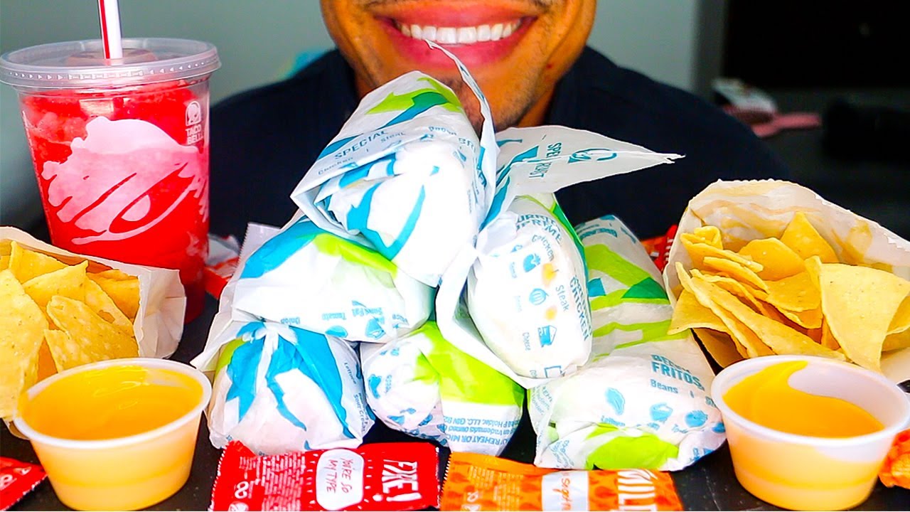 ASMR EATING TACO BELL 6 BURRITOS CHALLENGE | NACHOS CHEESE SAUCE CRUNCHY MOUTH SOUNDS MUKBANG