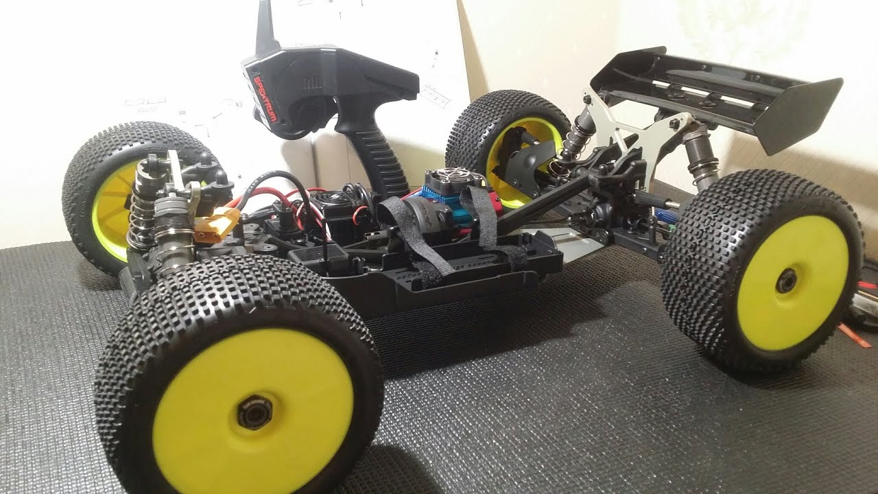 Дюранга ... Сборка шасси и установка электроники на модель Team Durango 1/8 DEX8T 4WD