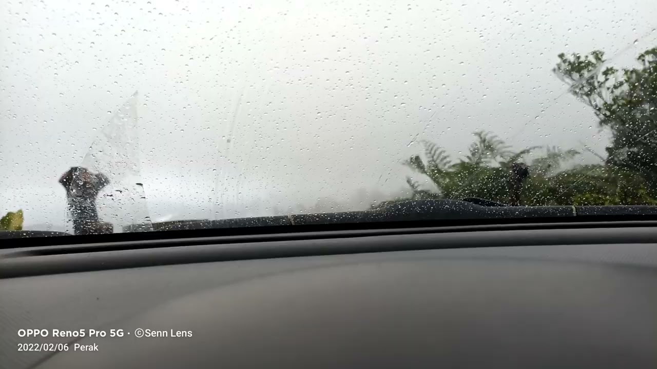 Driving from Kelantan to Penang (time lapse)