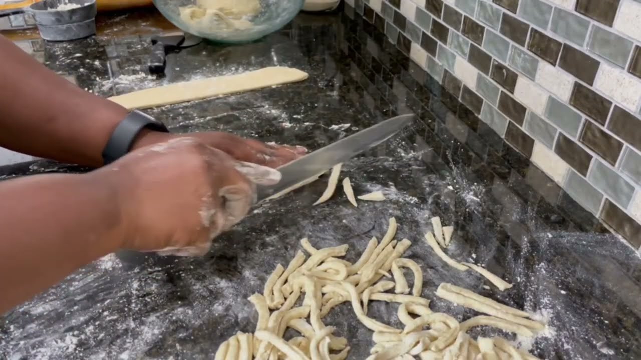 HOW TO MAKE THE PERFECT GHANAIAN PARTY CHIPS | Famous Party Chips |