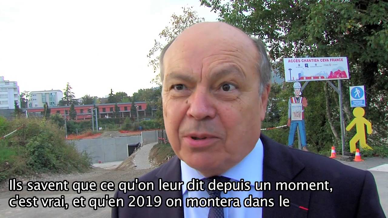 Evénement institutionnel de jonction des tranchées suisse et française du CEVA.
