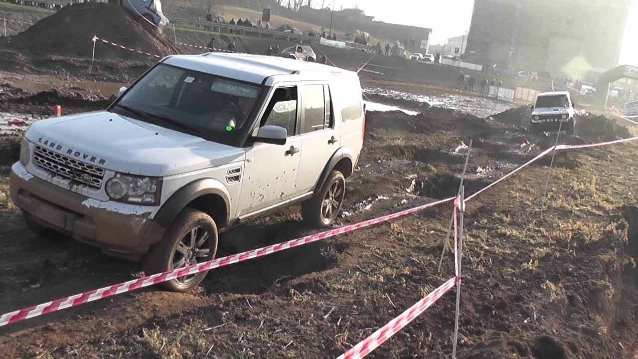 Land Rover Discovery 4 in Offroad 4x4 trial a Lonato 15/01/2012