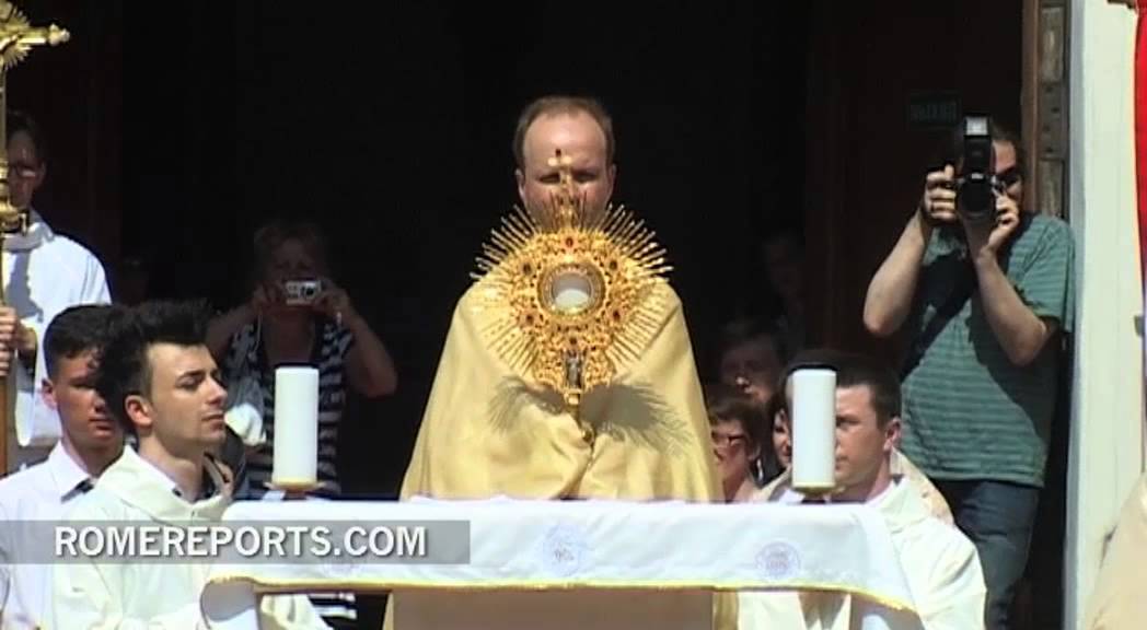 Primera procesión del Corpus Christi en Rusia en 95 años