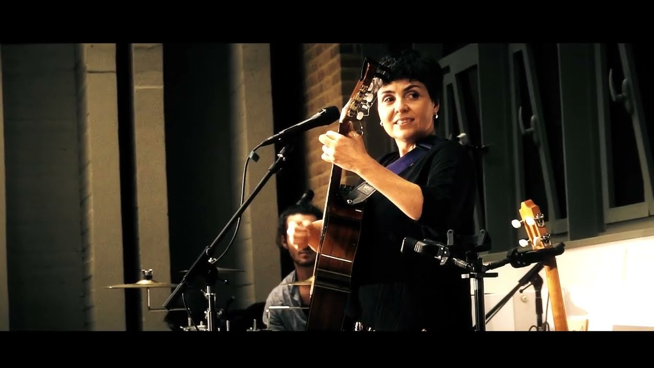 Elizabeth Morris, Noche y Día. Concierto en Bélgica