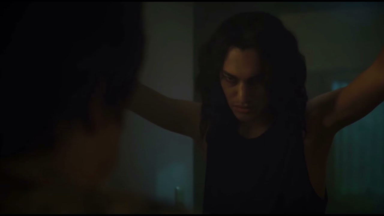 𝑇𝑜 𝐵𝑒 𝐴 𝐿𝑜𝑣𝑒𝑟- 𝐵𝑖𝑙𝑙𝑦 𝐼𝑑𝑜𝑙 (𝑠𝑙𝑜𝑤𝑒𝑑 𝑑𝑜𝑤𝑛)