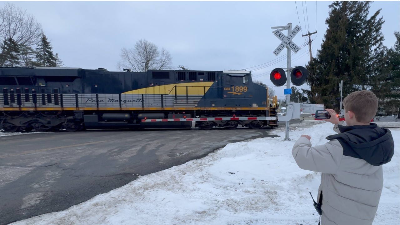 TRAIN TRACKERS  # 50  - CSX POLAR EXPRESS /  NORFOLK SOUTHERN  & PENE MARQUETTE  HERITAGE UNITS