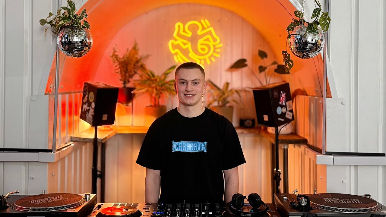 HIDDEN SESSIONS RADIO 030 W. JP | ELECTRO | HOUSE | GARAGE