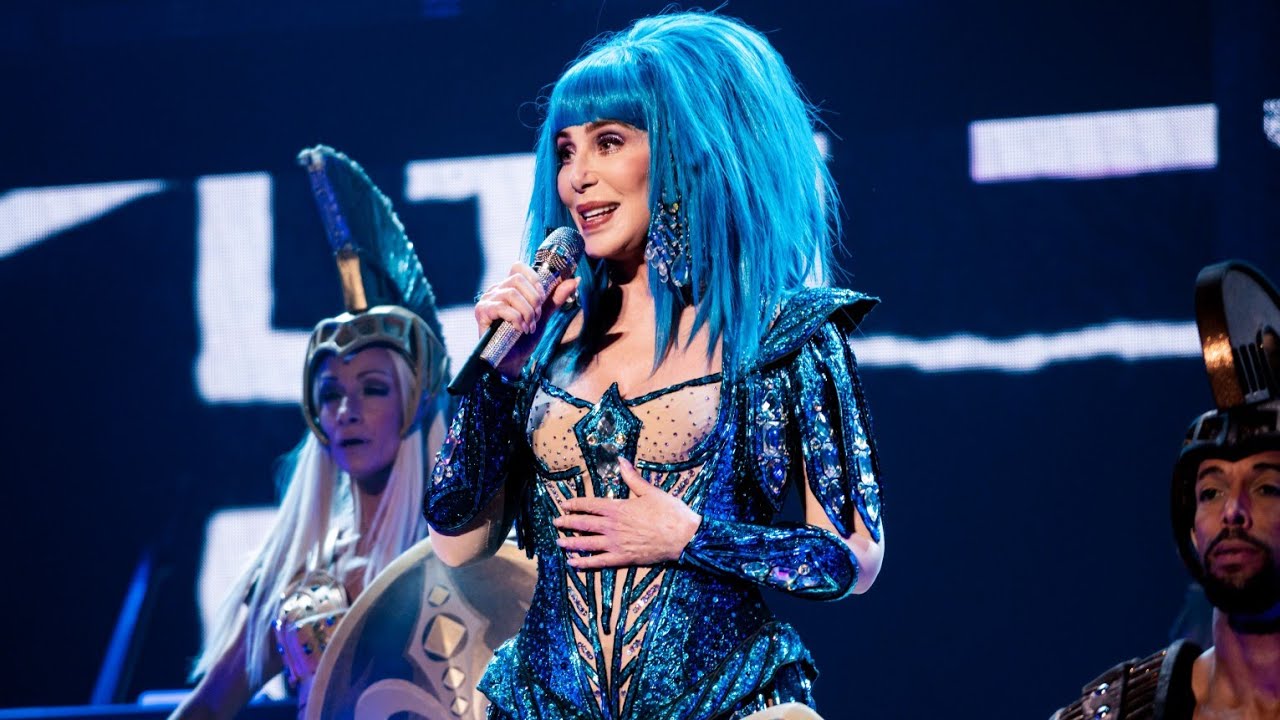 Cher - Strong Enough (Here We Go Again Tour)