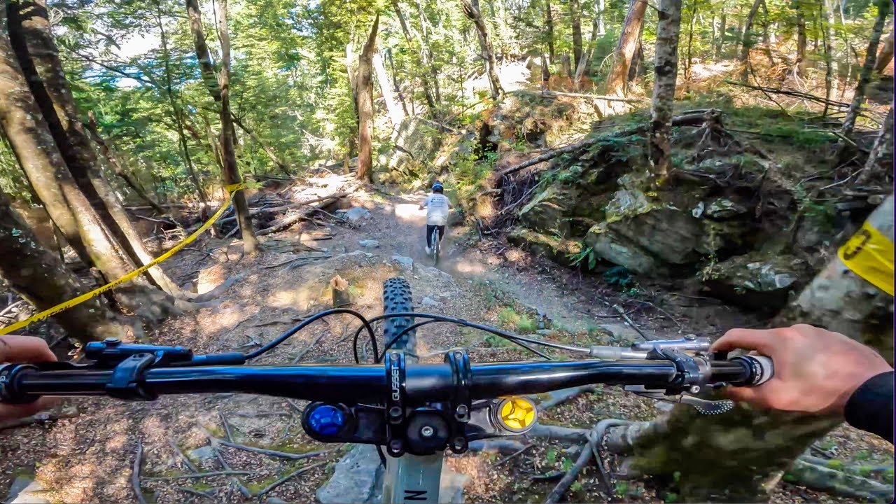 DOWNHILL RIDING WITH WORLD CUP RACERS IS HARD!!