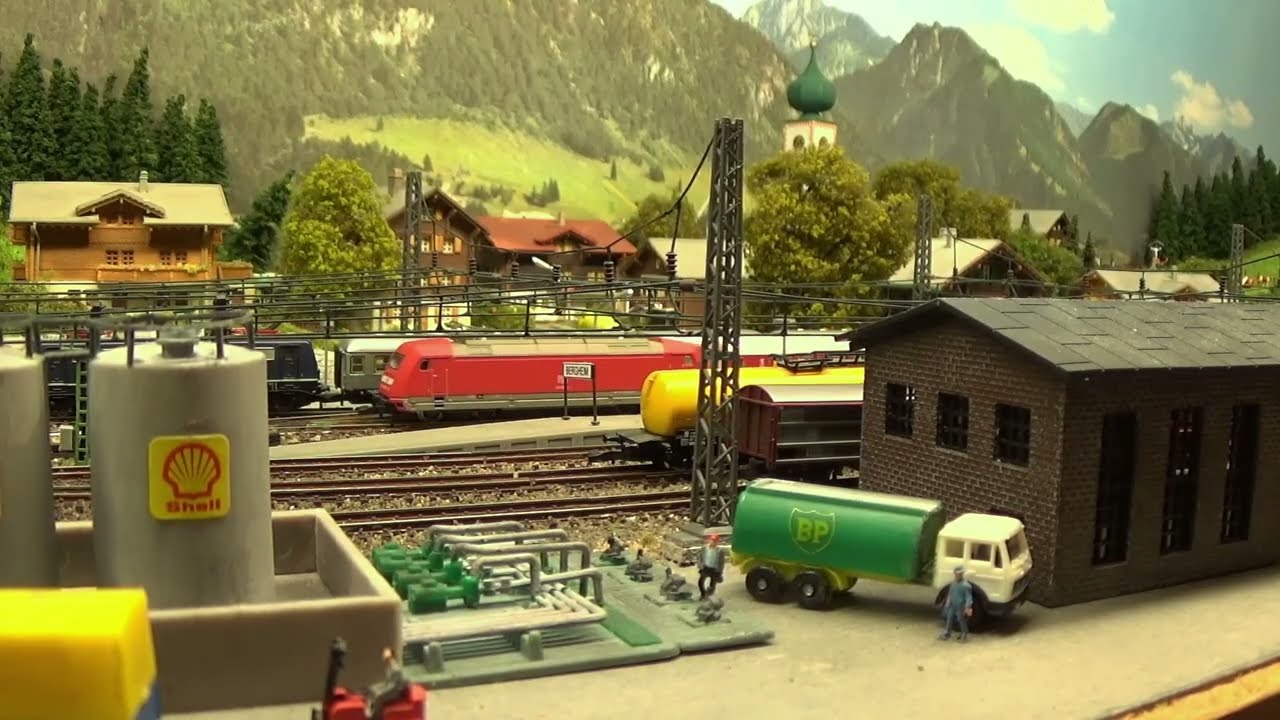 Bahnhof Bergheim Br 152 Doppeltraktion und viele weitere Züge