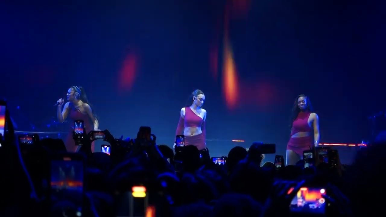 FLO - Control Freak (Unreleased song)  London 30.03.2023 GREAT AUDIO