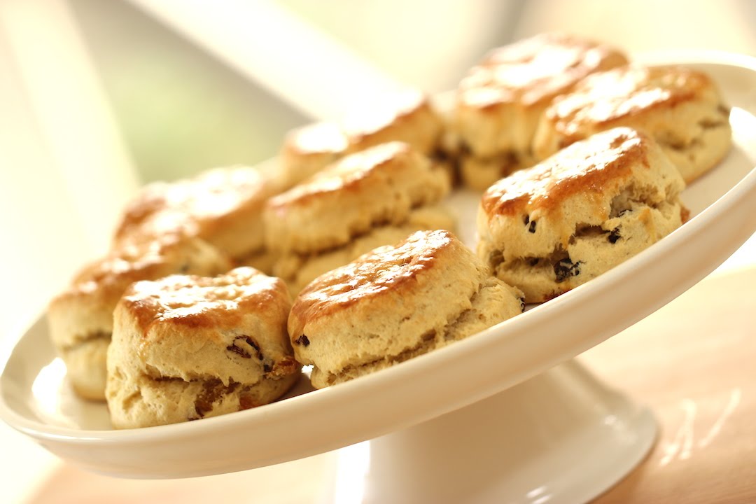 Beth's Easy Homemade Scone Recipe | ENTERTAINING WITH BETH