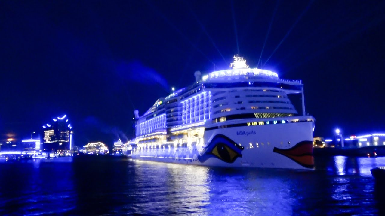 Giant cruise ship festival in Hamburg, Germany