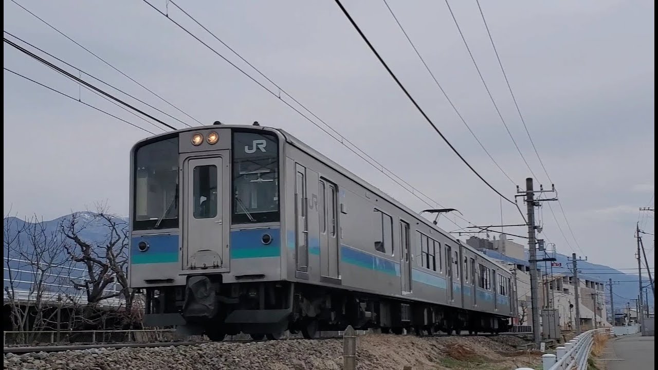 井川城踏切11:58通過『JR篠ノ井線E127系A4編成2241M 普通 長野行き』