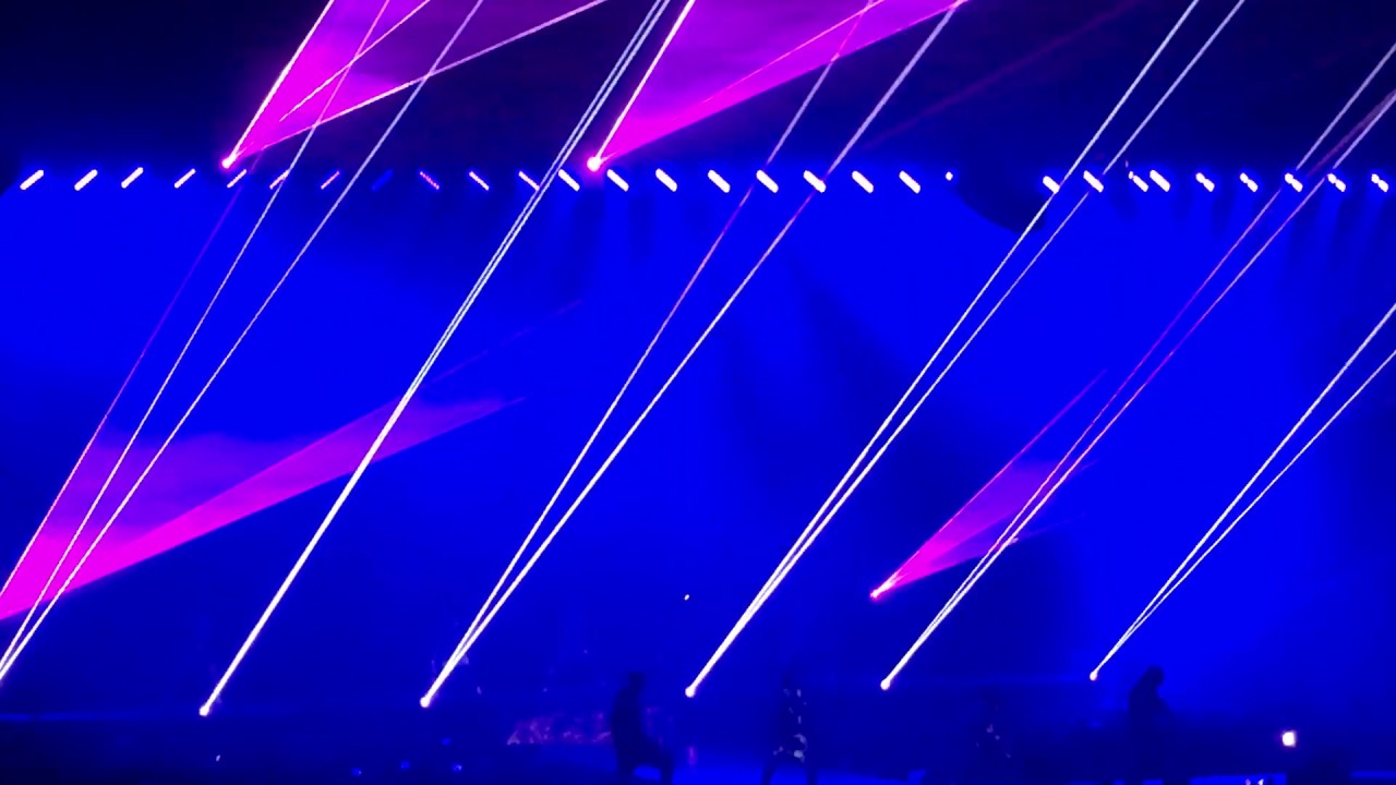 Ariana Grande presents the Dangerous Woman Tour live in San Jose - 