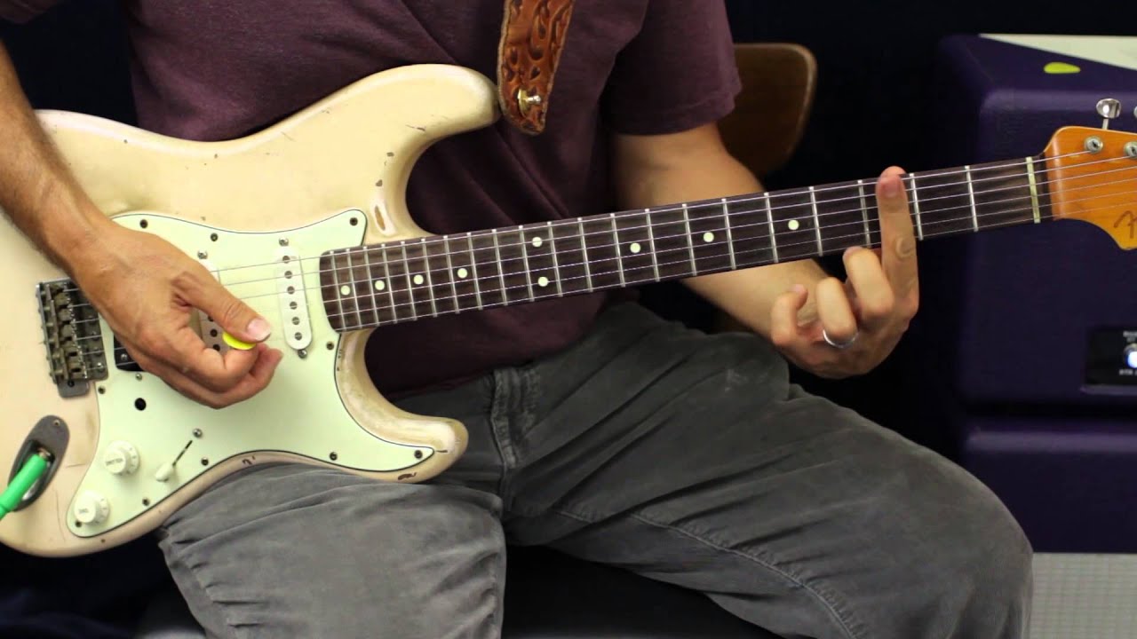 How To Play - Brantley Gilbert - Small Town Throwdown - Guitar Lesson - Justin Moore - Thomas Rhett