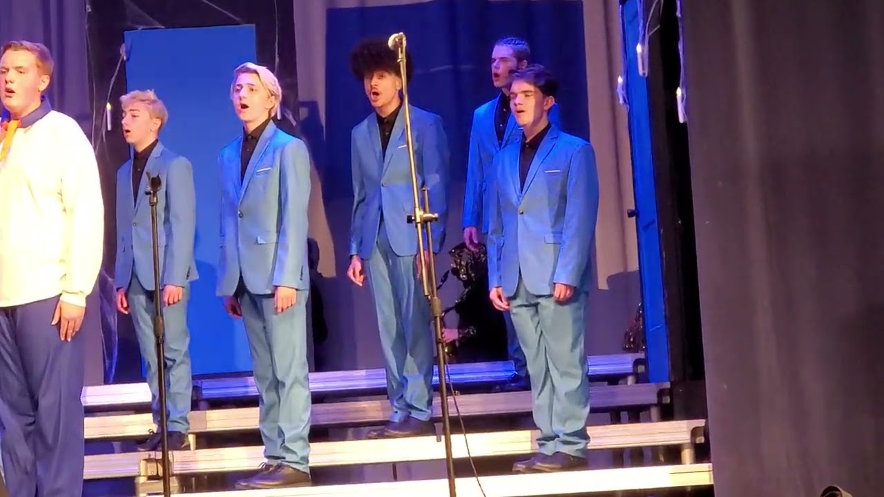 (M)Pulse Menchville High School Show Choir performance 2022