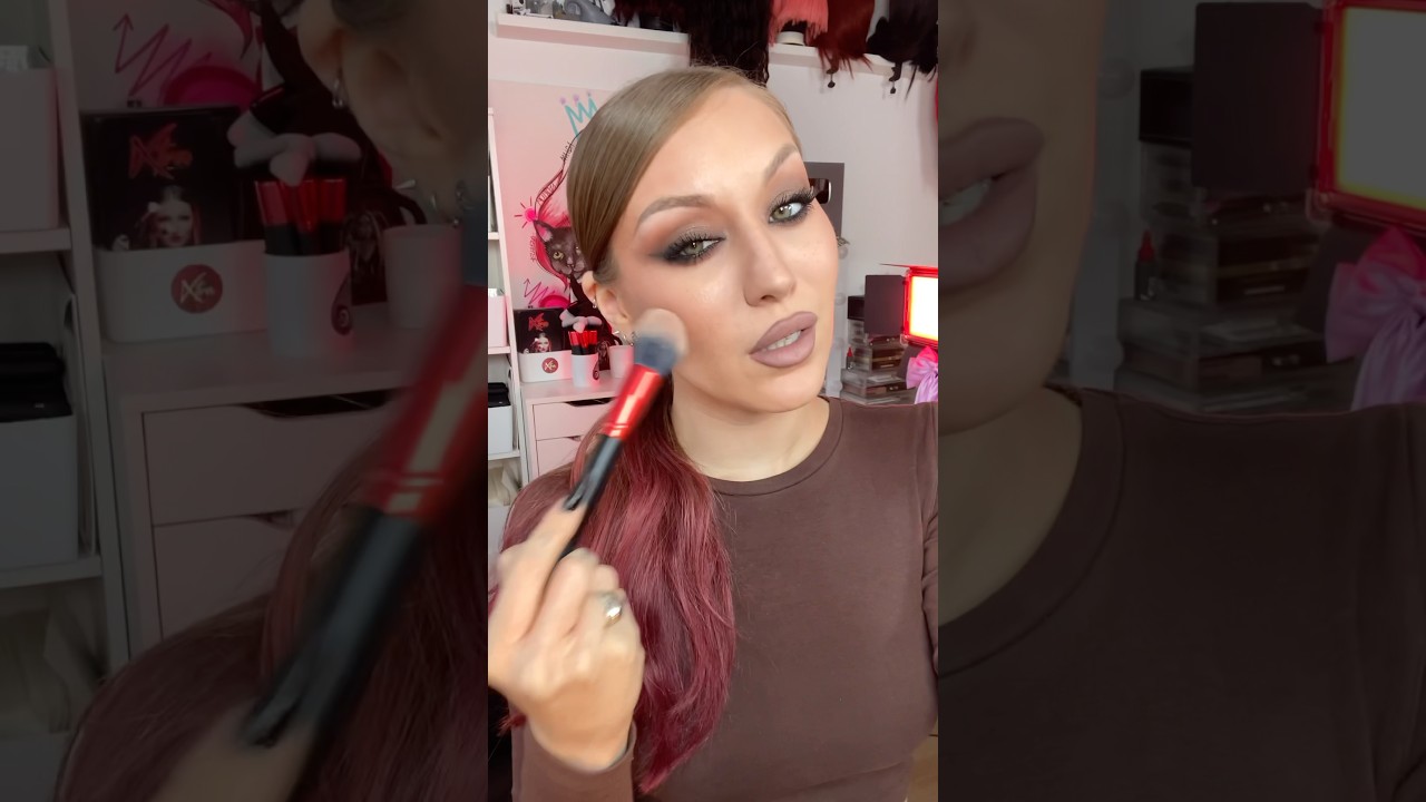 X101 FaceOval de XTRAPROMAKEUP&hearts;️