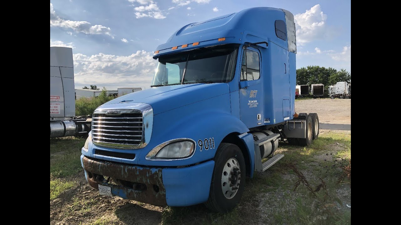 2002 Freightliner COLUMBIA 120 - Parts Unit 02WH217