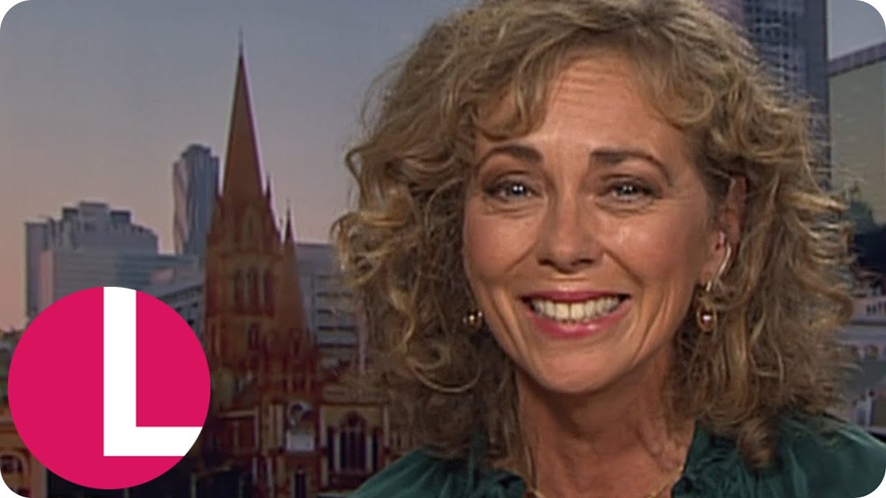 Plain Jane Superbrain Is Returning to Neighbours! | Lorraine