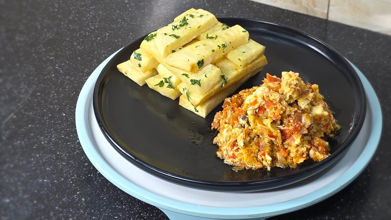 HOW TO PREPARE SIMPLE EGG SAUCE / STRICTLY DISHES BY B. 