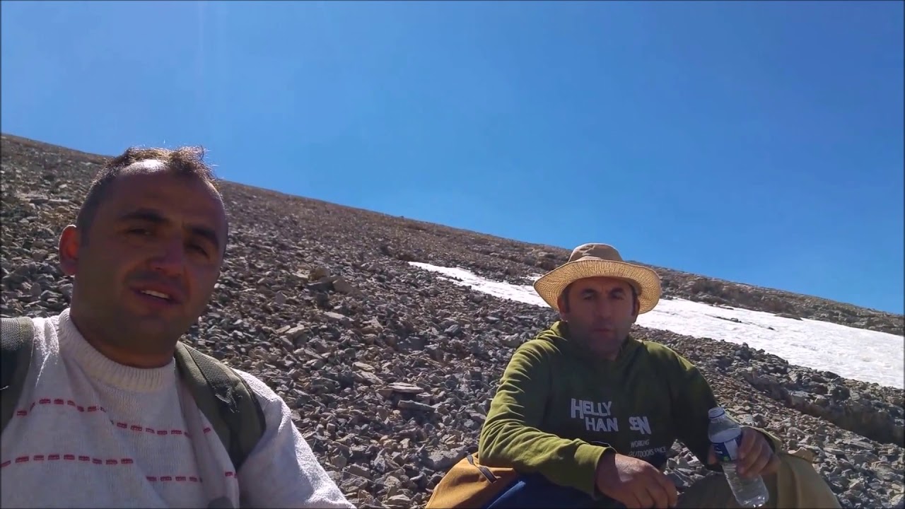 Medetsiz Tepesi (3522 m.) zirve yürüyüşümüz 25 Temmuz 2017 ÖZET