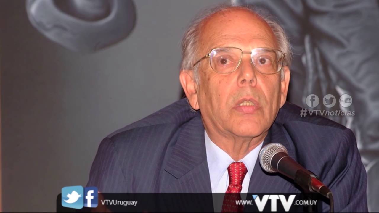 JORGE BATLLE: POL&Iacute;TICA, ECONOM&Iacute;A Y VARIOS HOBBIES MARCARON SU VIDA