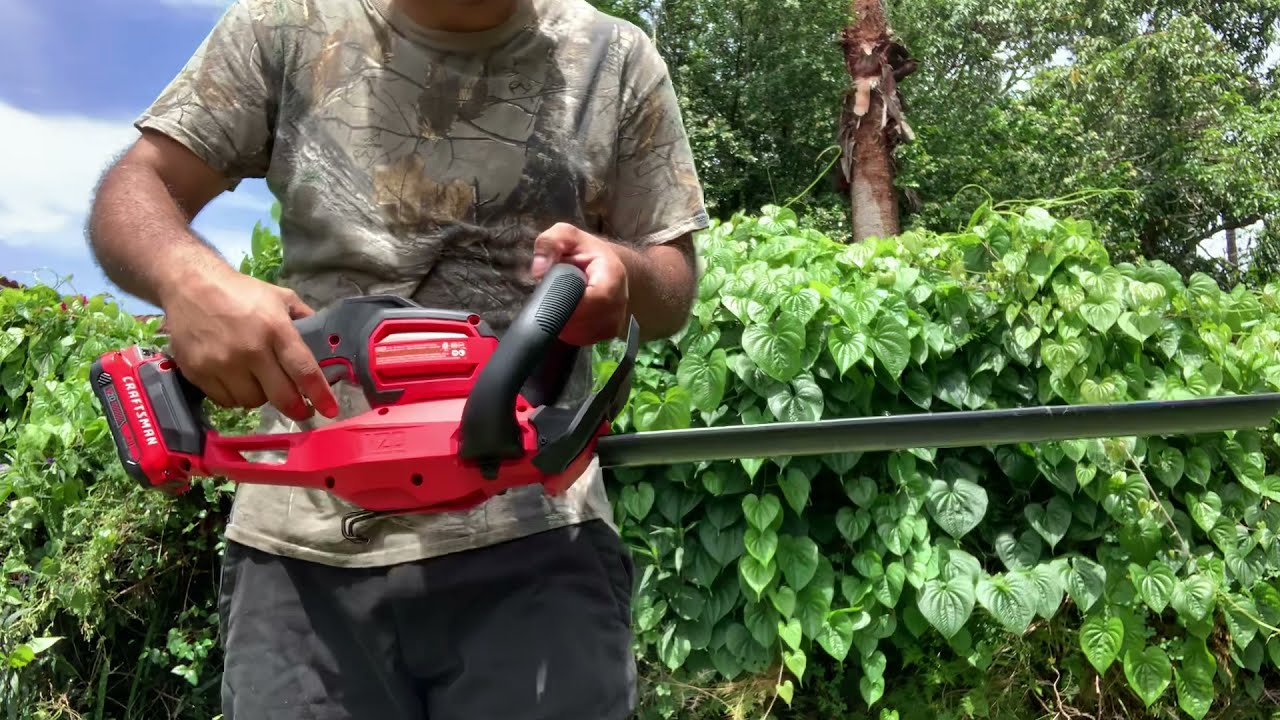 Craftsman V20 Hedge Trimmer , 22 inch (CMCHTS820D1)