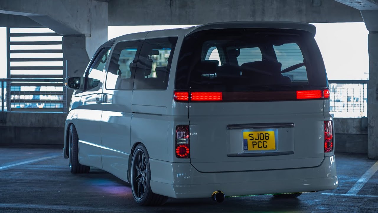 Nissan Elgrand  E51 custom exhaust