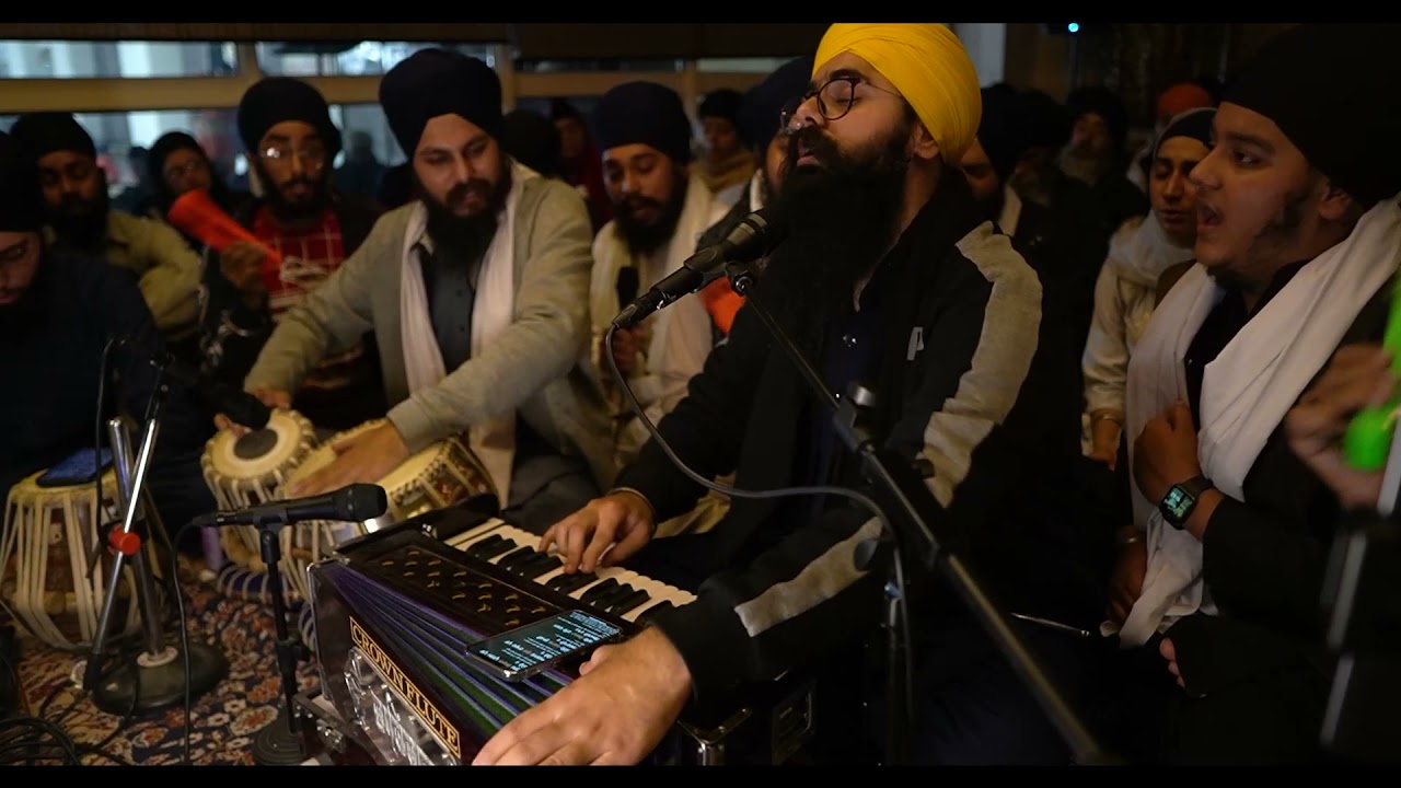 ਦਇਆ ਕਰਹੁ ਬਸਹੁ ਮਨਿ ਆਇ - Bhai Kamalpreet Singh jee Amritsar - Amritsar Rainsabai 27 Nov 2021