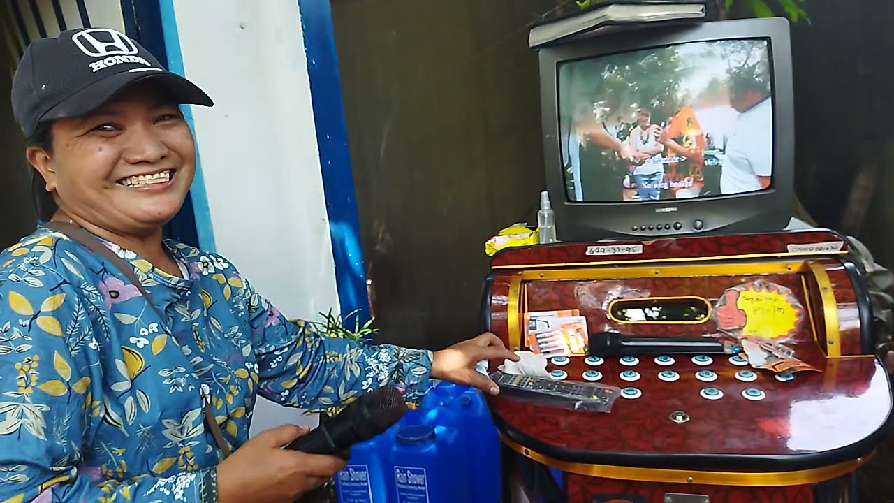 MGA kavideoke, deliver kmi Ng videoke SA aming Suki.please subscribe,thank you