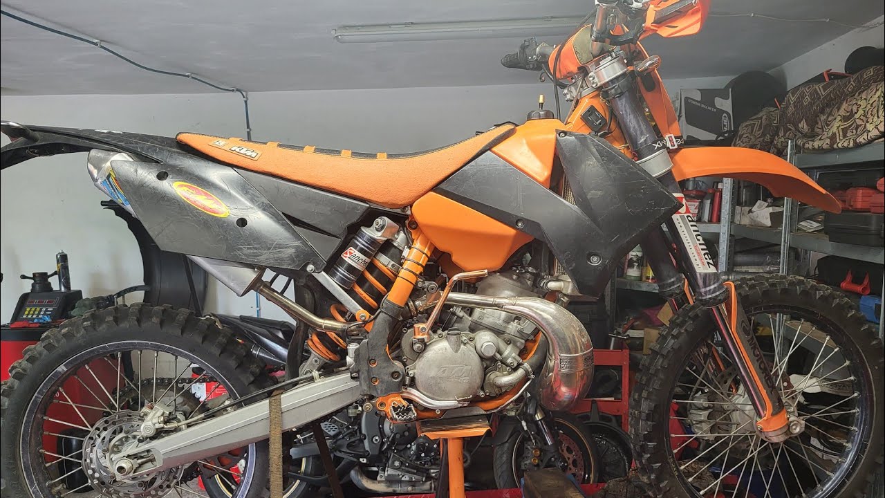 KTM EXC 200, wymiana tłoka.