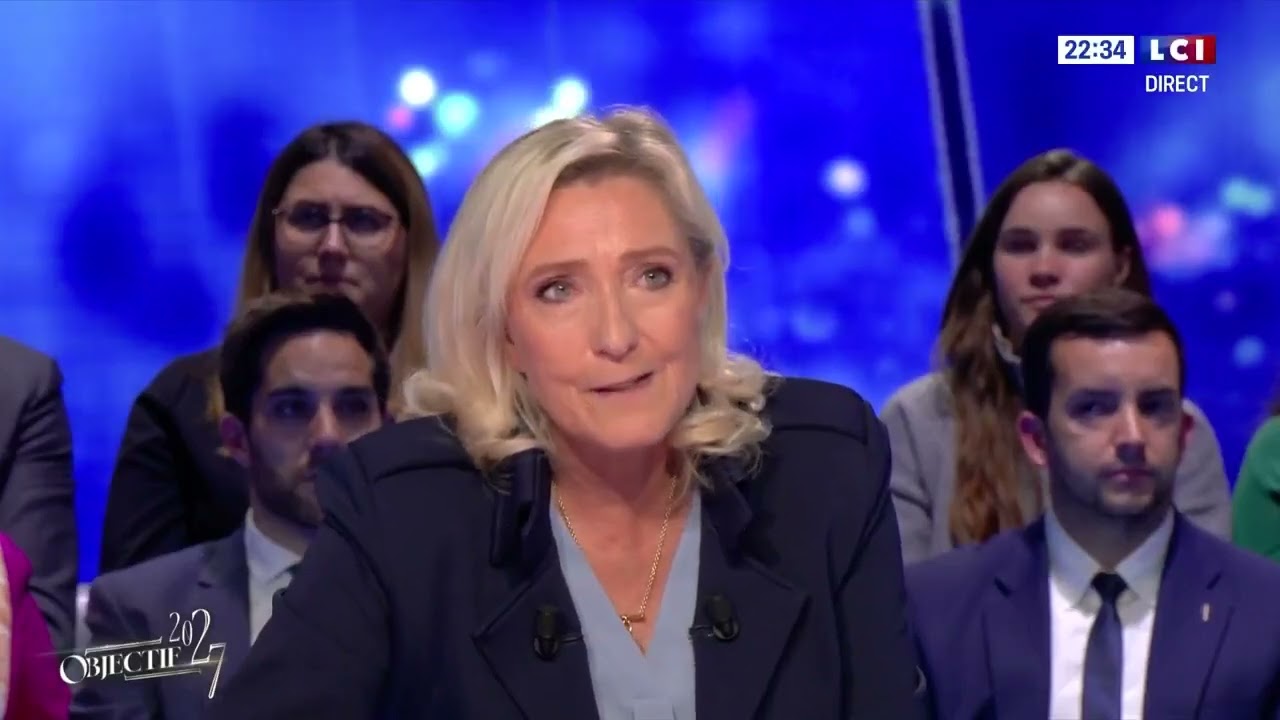 MARINE LE PEN RECADRE UN RESTAURATEUR