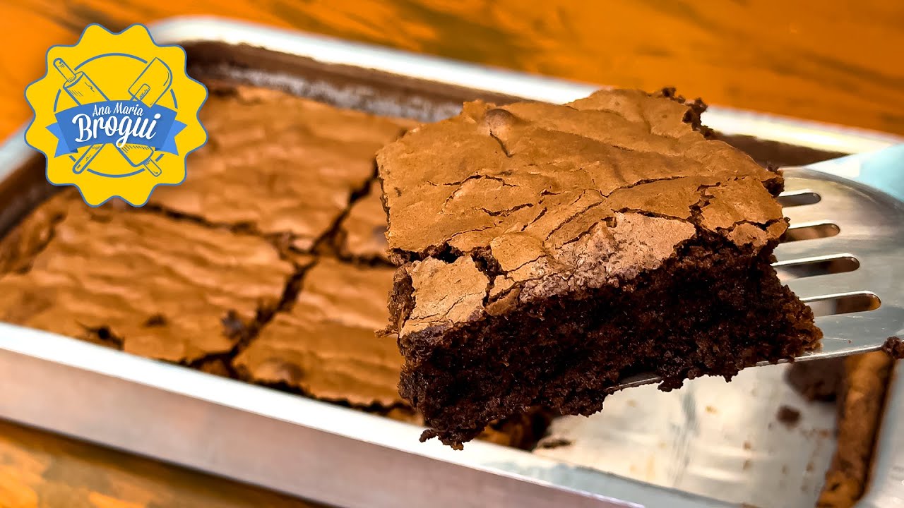 COMO FAZER BROWNIE DE NESCAU SUPER RÁPIDO | SEM BATER | FÁCIL E CREMOSO | Ana Maria Brogui