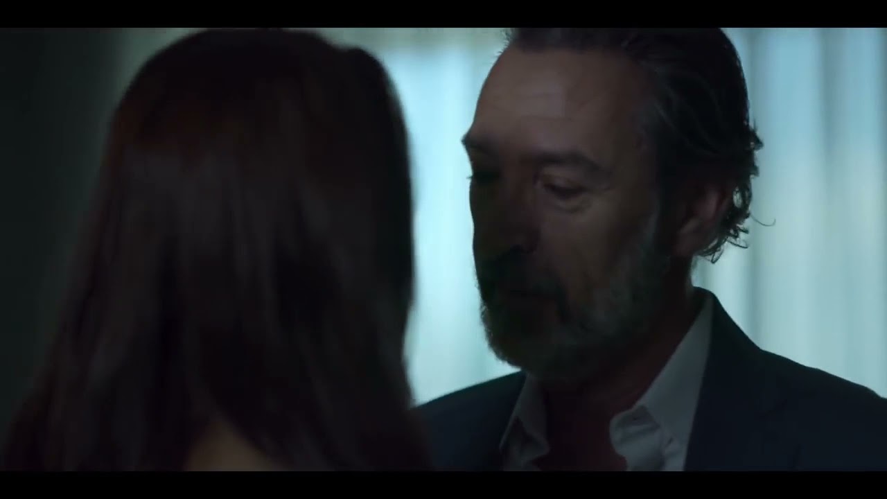Who Killed Sara? / Kiss Scenes &mdash; Sofia and Cesar (Ana Lucia Dominguez and Gines Garcia Millan)
