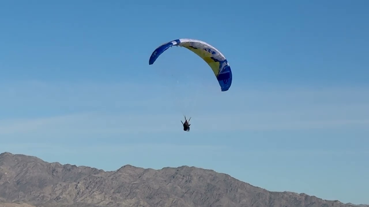 Opale RC Pilot Mike XL flies his 5.2m Hybrid Wing