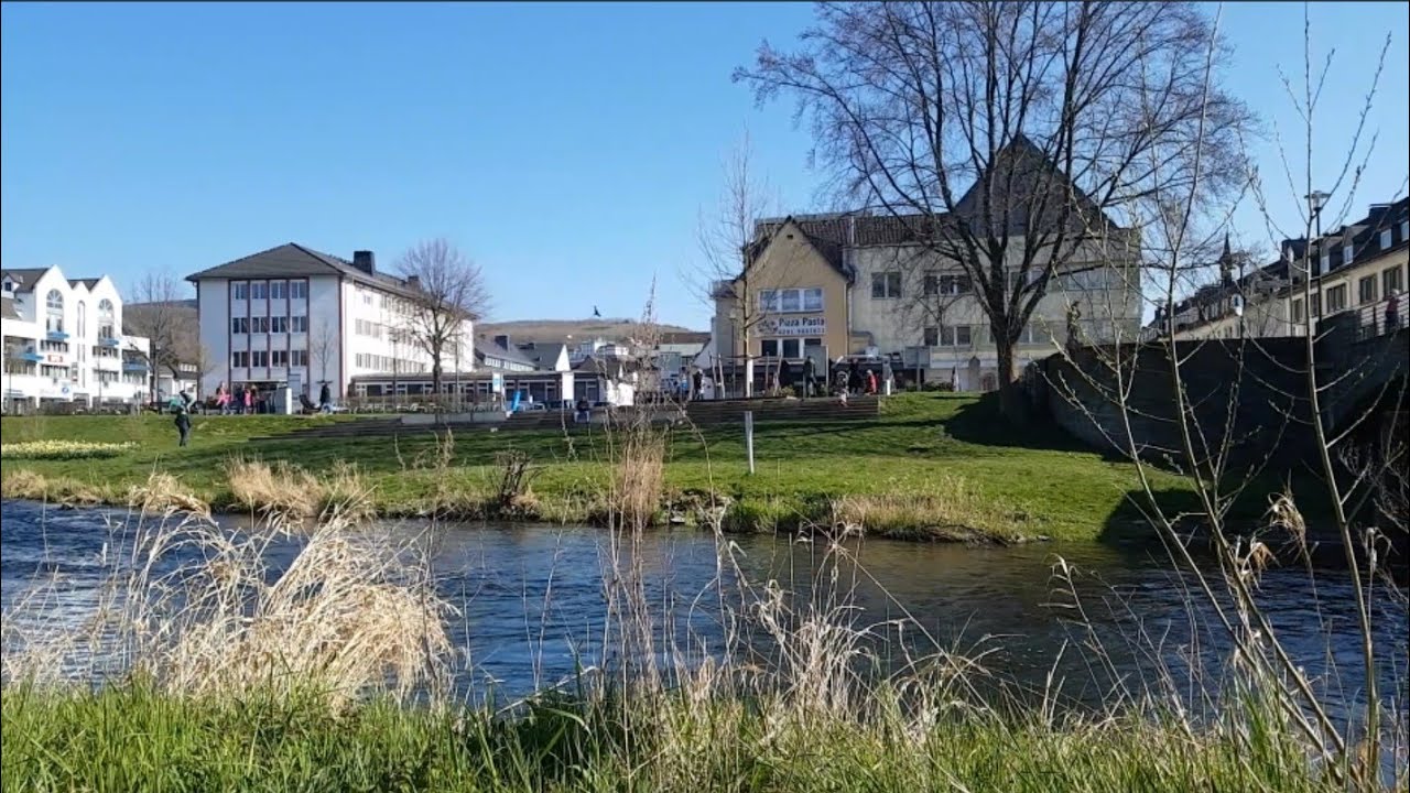 Meschede   Entlang der Ruhr