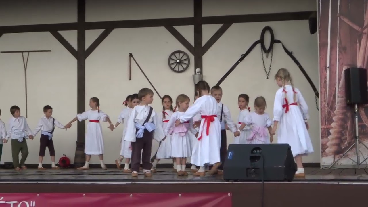 Dětský pořad: Ke kořenům, č.2/12 - HRADIŠŤÁNEK / MDFF Kunovské léto 2023