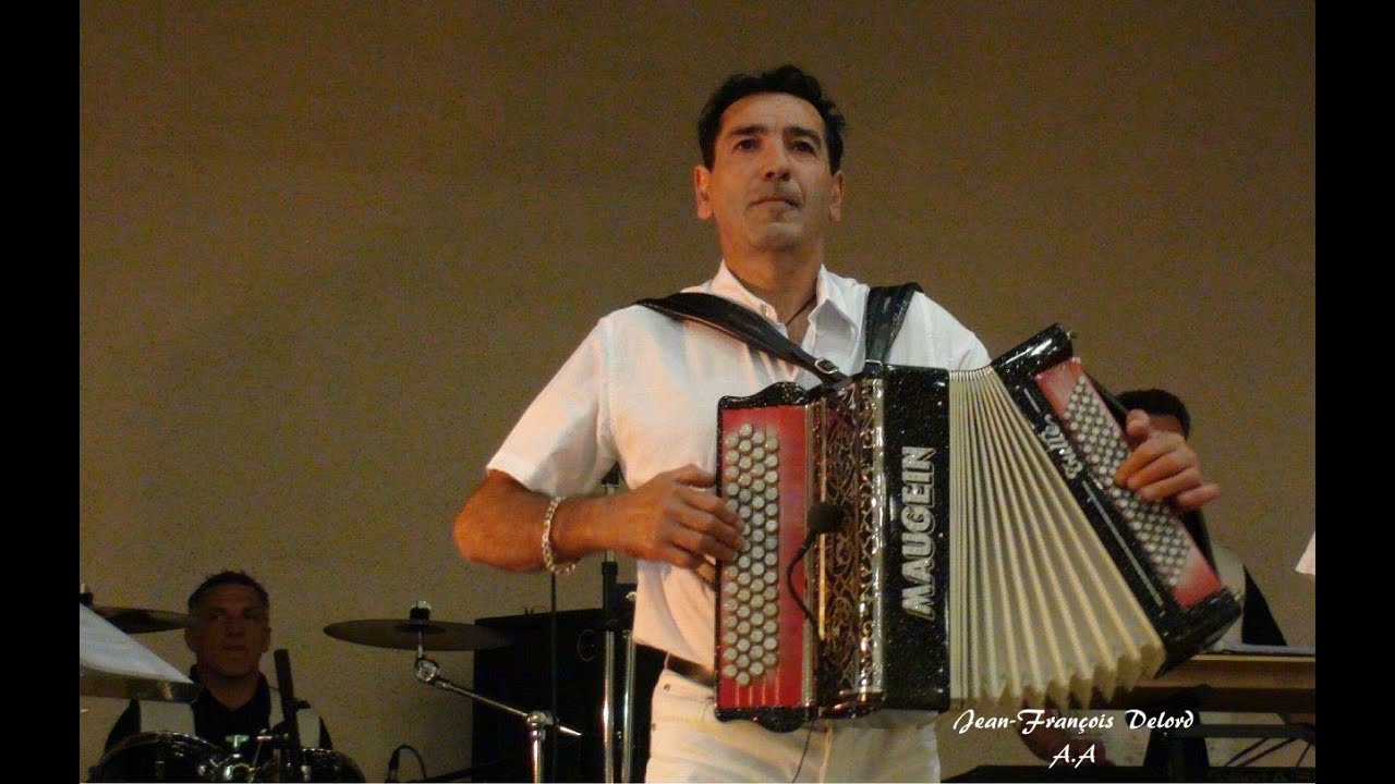 Jean Fran&ccedil;ois DELORD Mandailles aout 2009 Bruy&egrave;res Corr&eacute;ziennes les fianc&eacute;s d'Auvergne