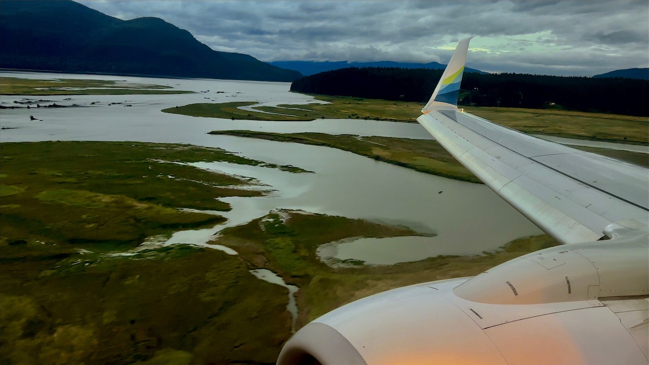 [4K] – Striking Juneau Landing – Alaska Airlines – Boeing 737-800 – JNU – N528AS – SCS 1538