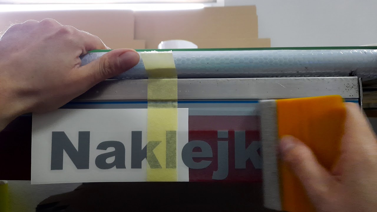 Instrukcja naklejania naklejek transferowych