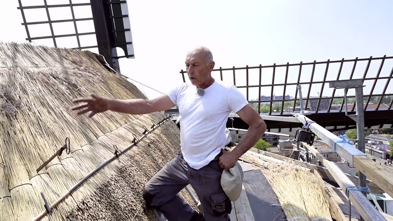 Molen De Gooyer krijgt nieuwe jas (2021)