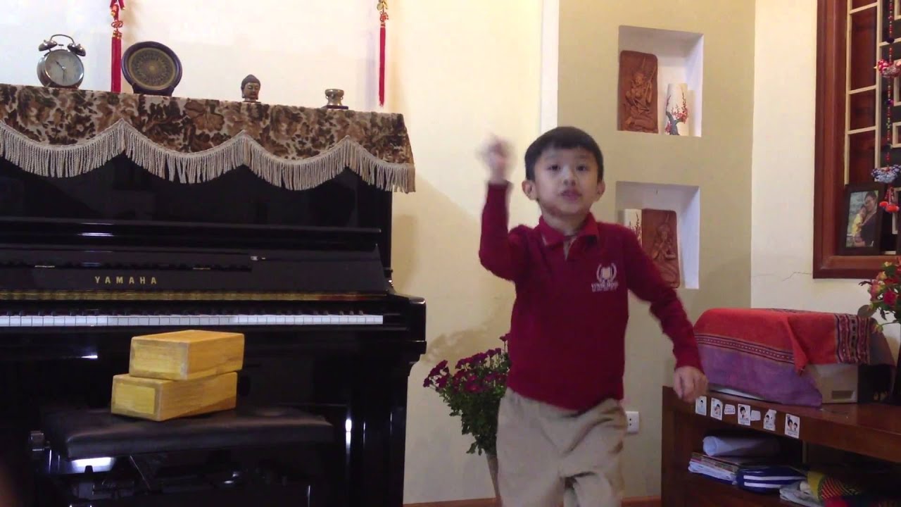 Học sinh Vinschool kể chuyện bằng Tiếng Anh 