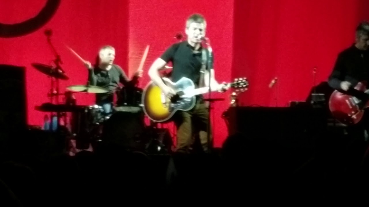 Noel Gallagher The Importance of Being Idle Live Columbus
