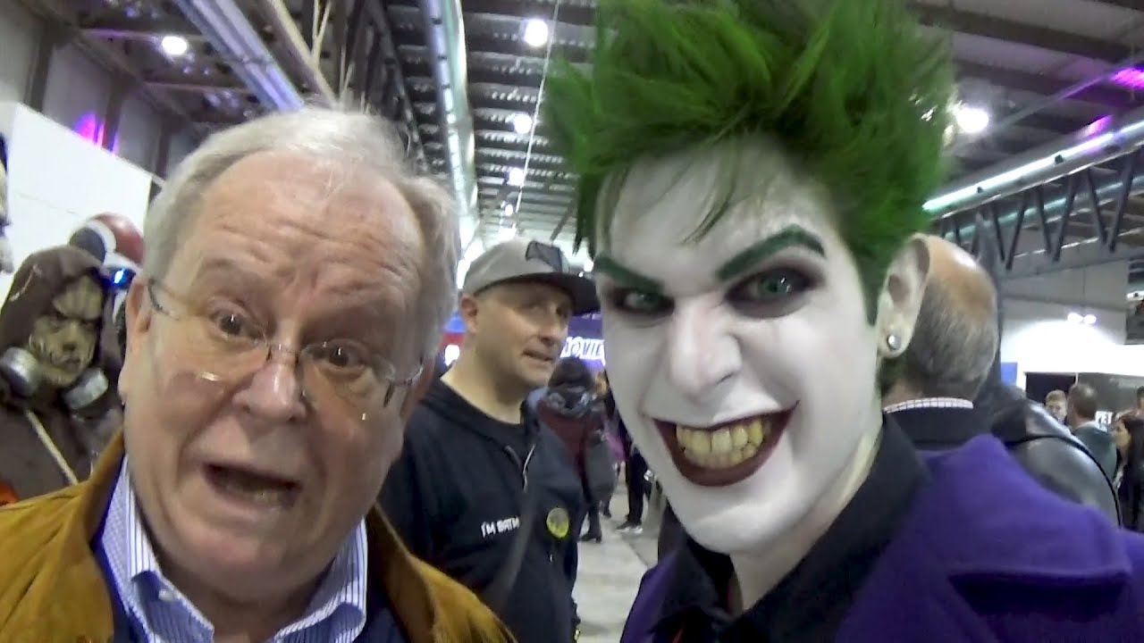JOKER doppiato dal vivo da Riccardo Peroni